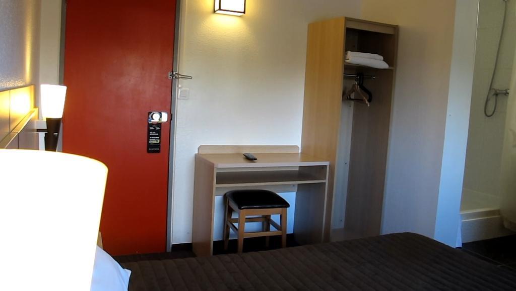 Hotel Class'Eco Courcouronnes Exterior foto